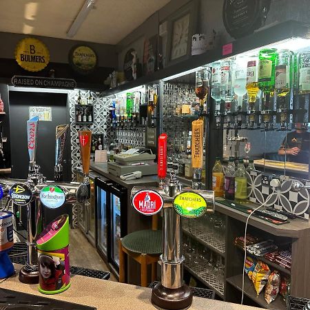 The Angel Inn Troed-y-rhiw Eksteriør billede